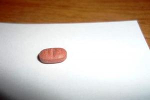 Препарат Novartis Мильбемакс предназначен для крупных котов и кошек.